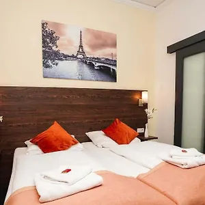 Hotel Little Paris ***